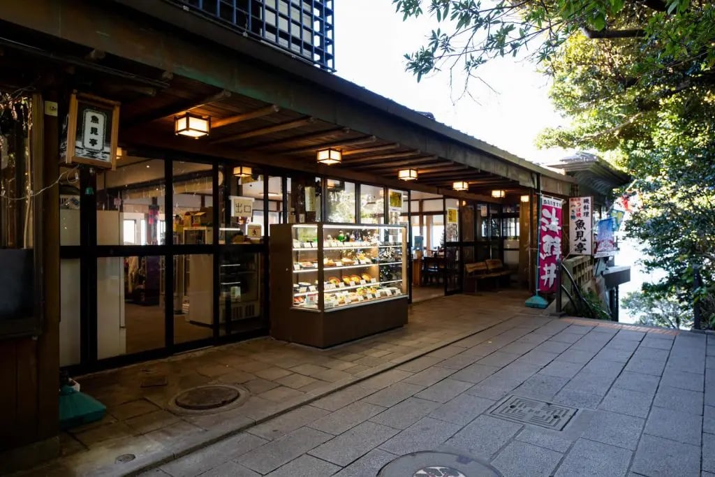 Enoshima Uomi-tei